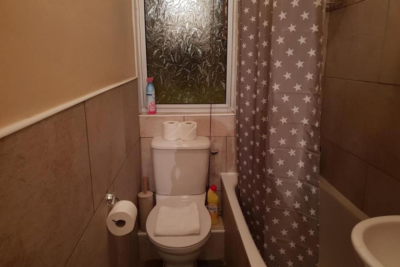 אדינבורו Bright 1 Bedroom Apartment Near City Centre מראה חיצוני תמונה